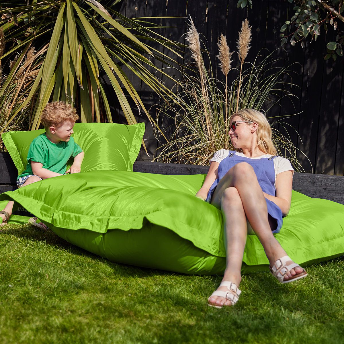 Veeva Adults & Kids Big Bag Outdoor Bean Bag Bundle