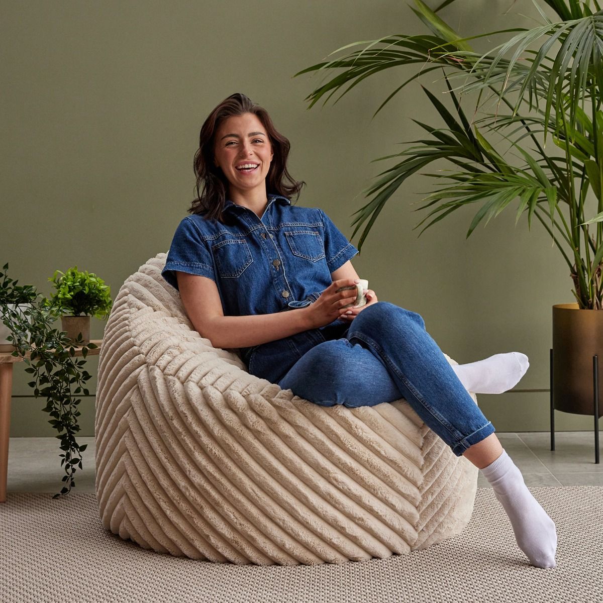 icon Cocoon Ribbed Faux Fur Chair