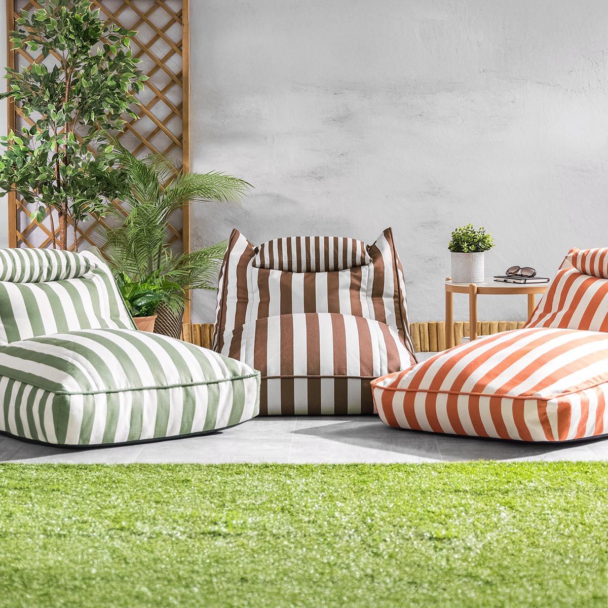 icon® Outdoor Lounger Bean Bag