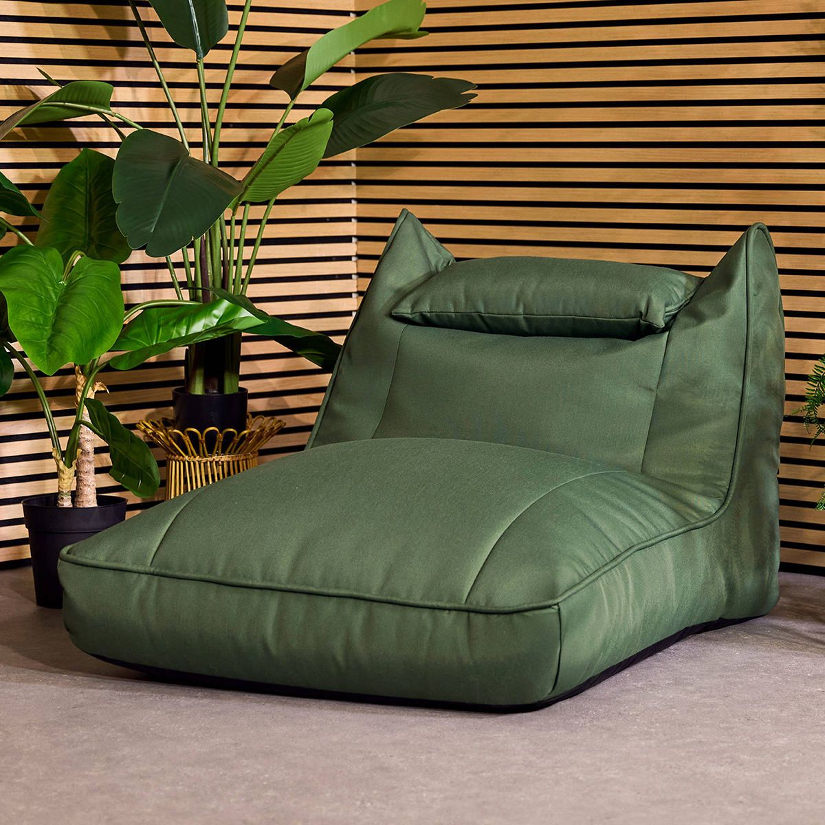 icon® Outdoor Lounger Bean Bag