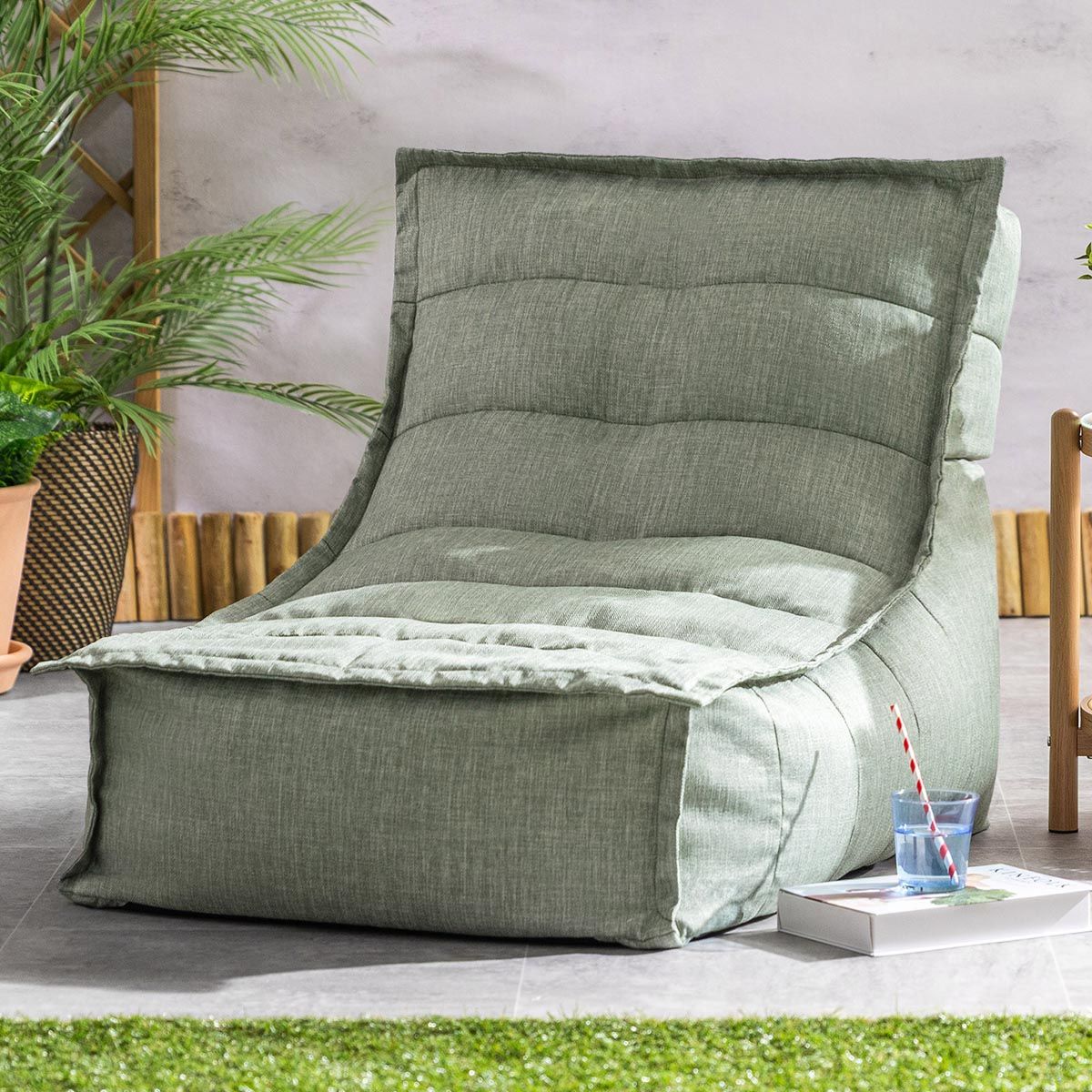 icon Dolce Outdoor Lounger