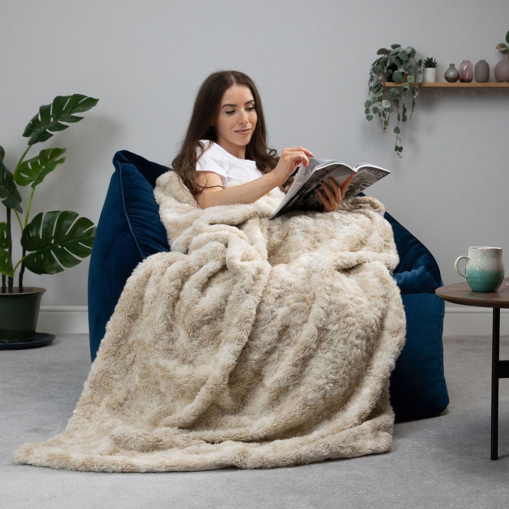 icon® Luxury Faux Fur Throw, Yeanling